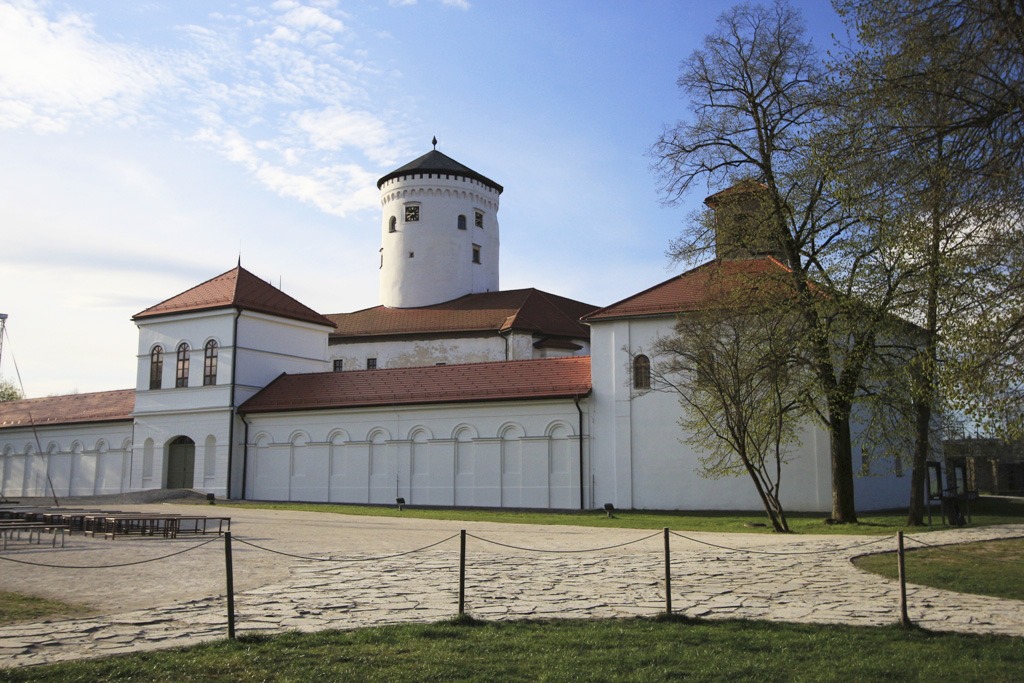 Drotársky pavilón, Budatínsky hrad