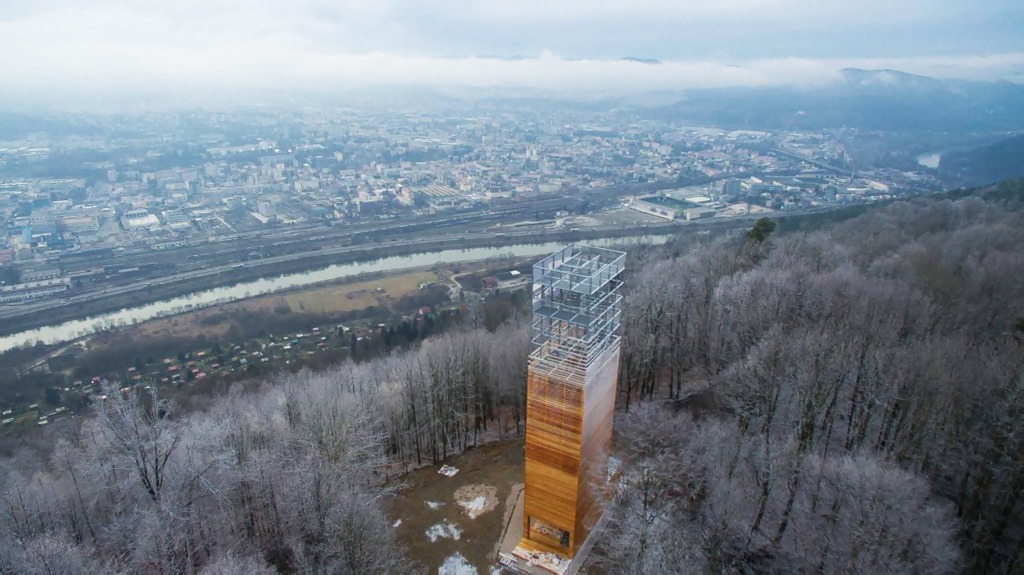 4 tipy na zimnú turistiku v žilinskom kraji, Vyhliadková veža Dubeň