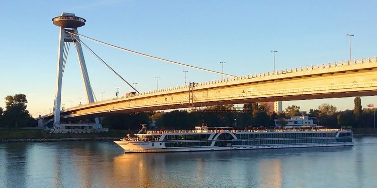 Dunajské inšpirácie, Most SNP UFO Bratislava