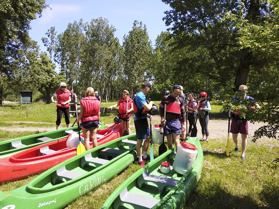 TEKOV – objavujte ešte neobjavené! Víta vás vôňa praženej husacej pečene a burčiaku, Camping_Vodnik