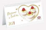 Pečieme s láskou aj v roku 2021! Nový kalendár obsahuje 12 originálnych sladkých receptov, stolni kalendar Dr Oetker 2021