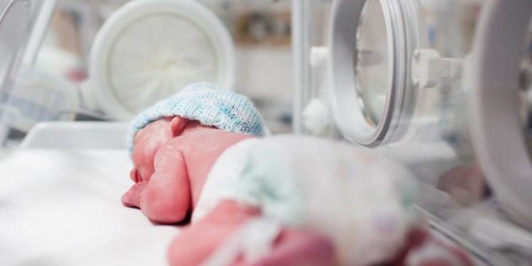 Vyše 100 000 drobunkých plienočiek venovaných predčasne narodeným bábätkám, Pampers Preemies