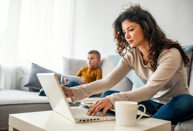 Ako skĺbiť zdravý životný štýl a prácu z domu home office