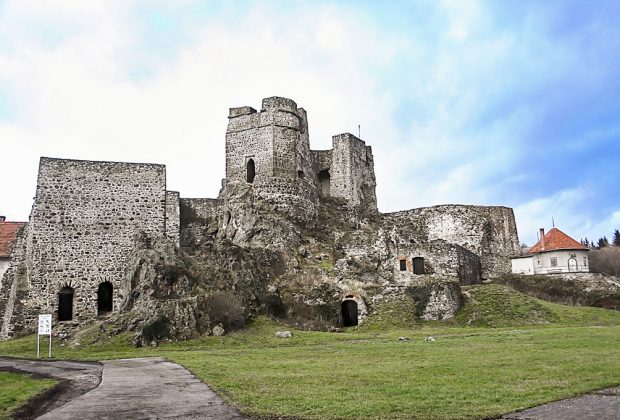 Mesto Levice si pripomína 865. výročie od prvej písomnej zmienky, Levice hrad, Levický hrad