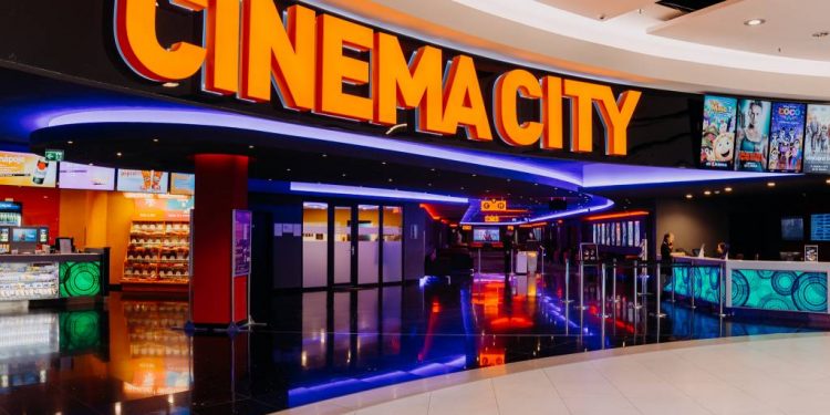 A je to tu... Svet filmových dobrodružstiev je späť. Multiplexy Cinema City sa otvárajú!