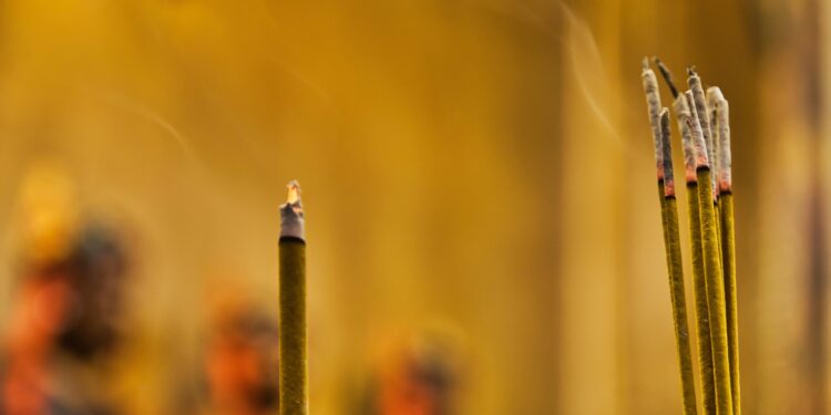 vonné tyčinky v digitálnej dobe